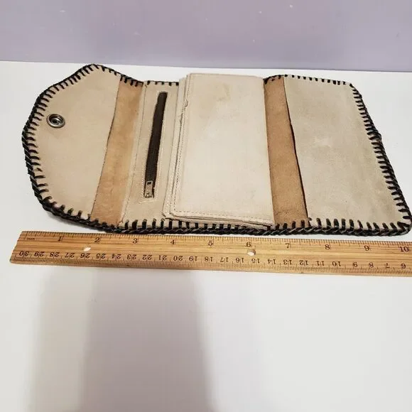 Handmade Leather Trifold Women's Wallet 7" - Picture 8 of 11